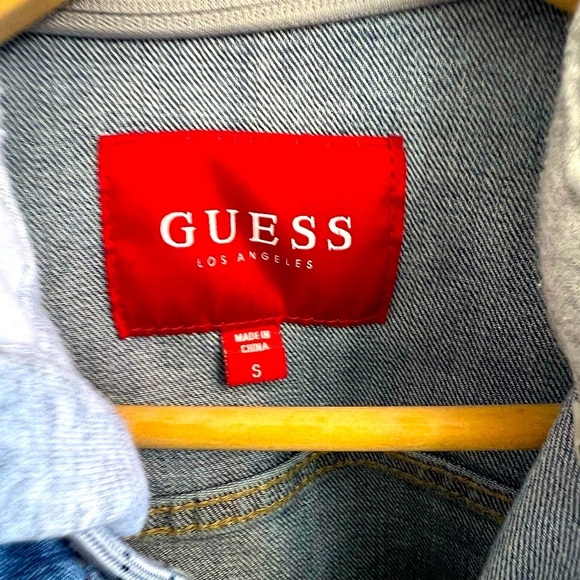 ⭐️New With Out Tag Guess Blue Denim Jacket with Gray Hood⭐️ - Picture 10 of 13